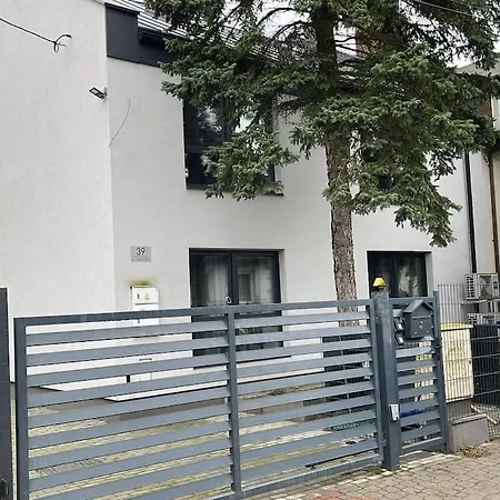 Cyprysowa Fine Apartment Warsaw Exterior photo